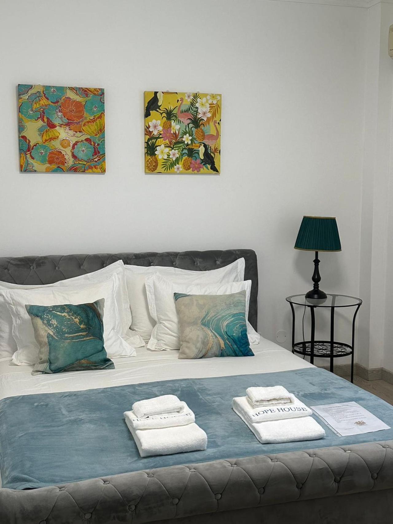 Hope House Parede Apartamento Exterior foto